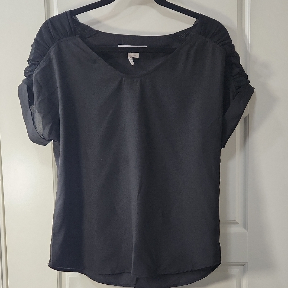 BCBGeneration Black Sheer Ruched Sleeve Blouse -XS